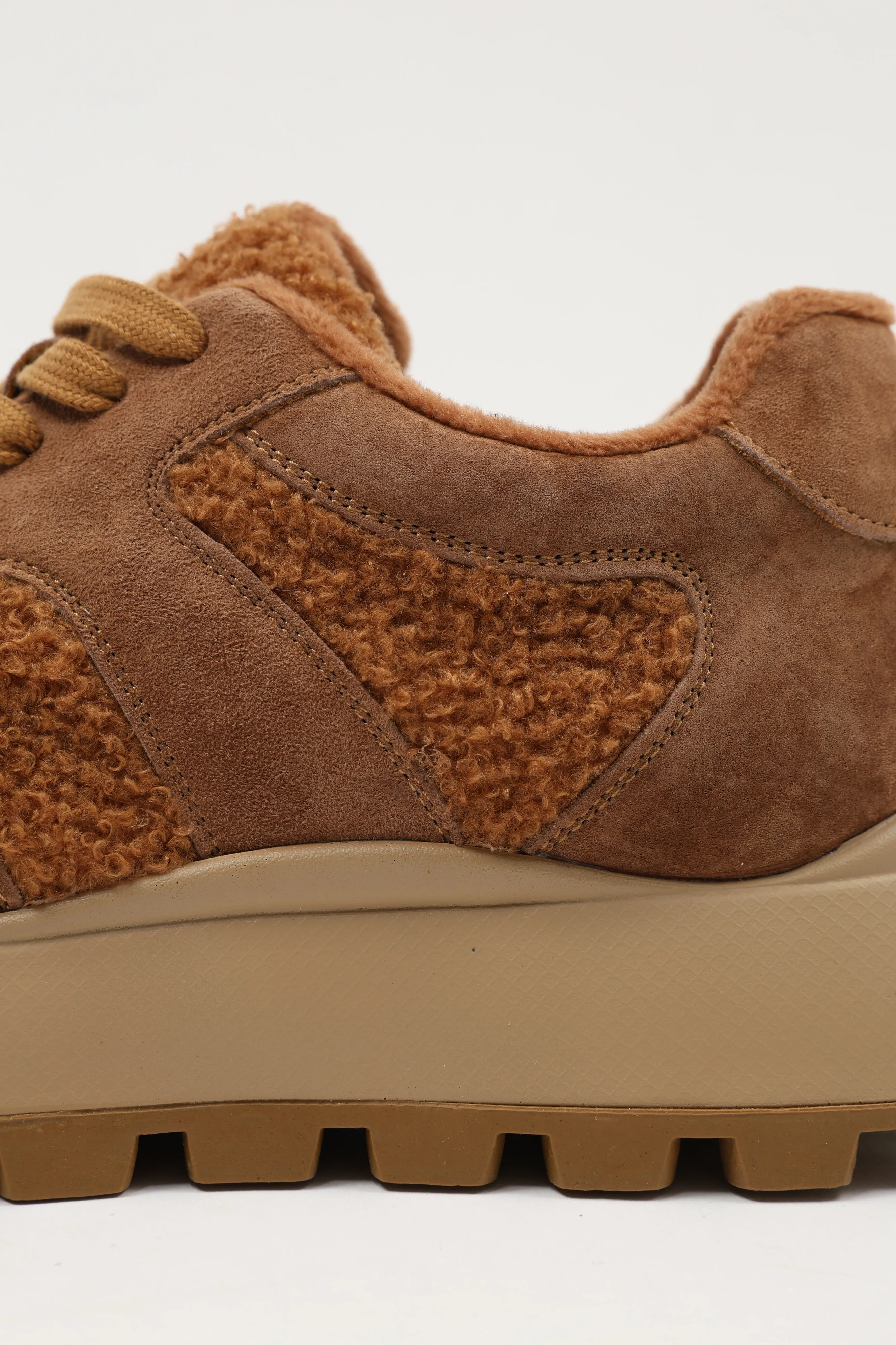 Ismini Brown