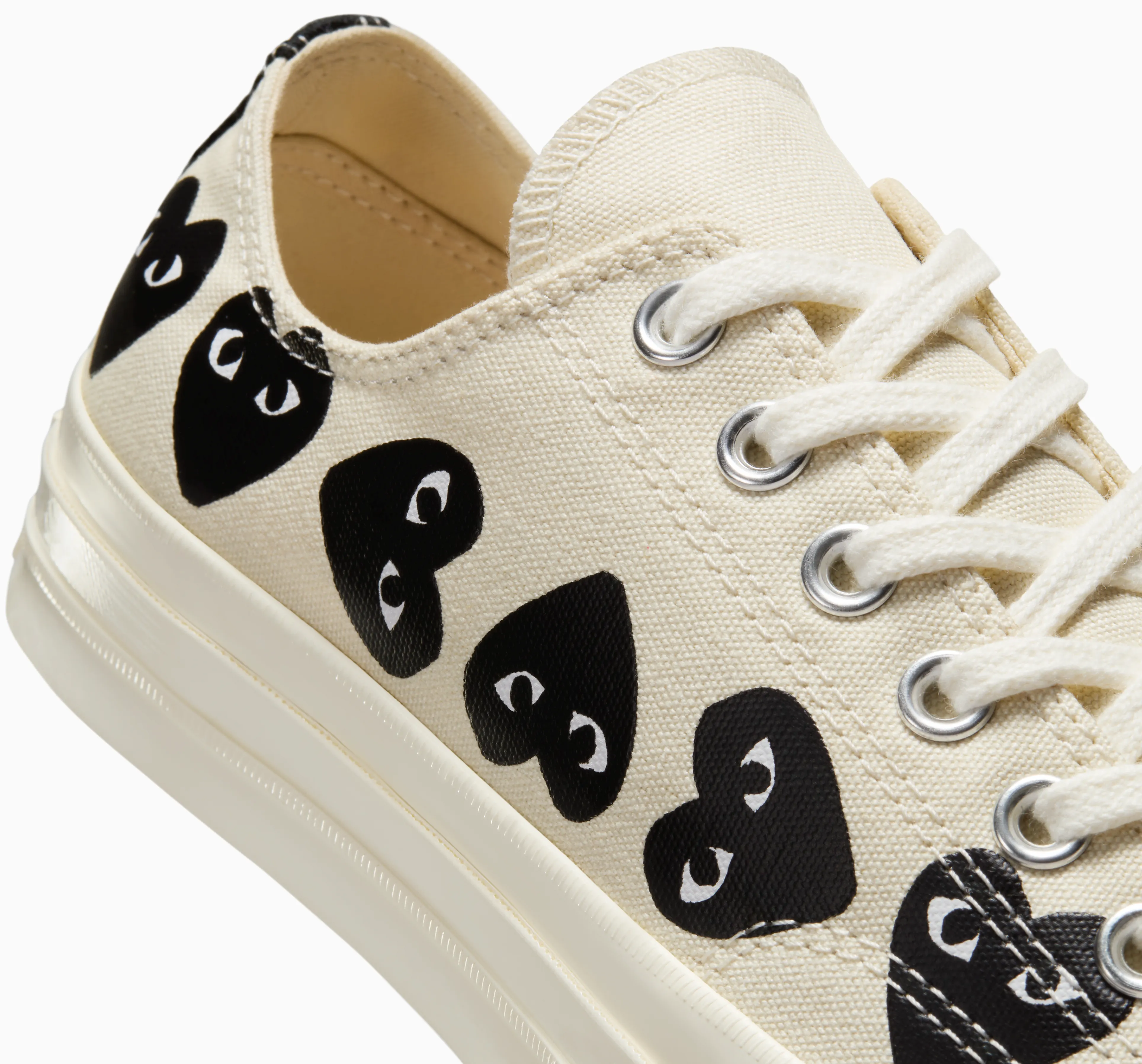 Multi Black Heart Chuck Taylor All Star '70 Low Sneakers (White)